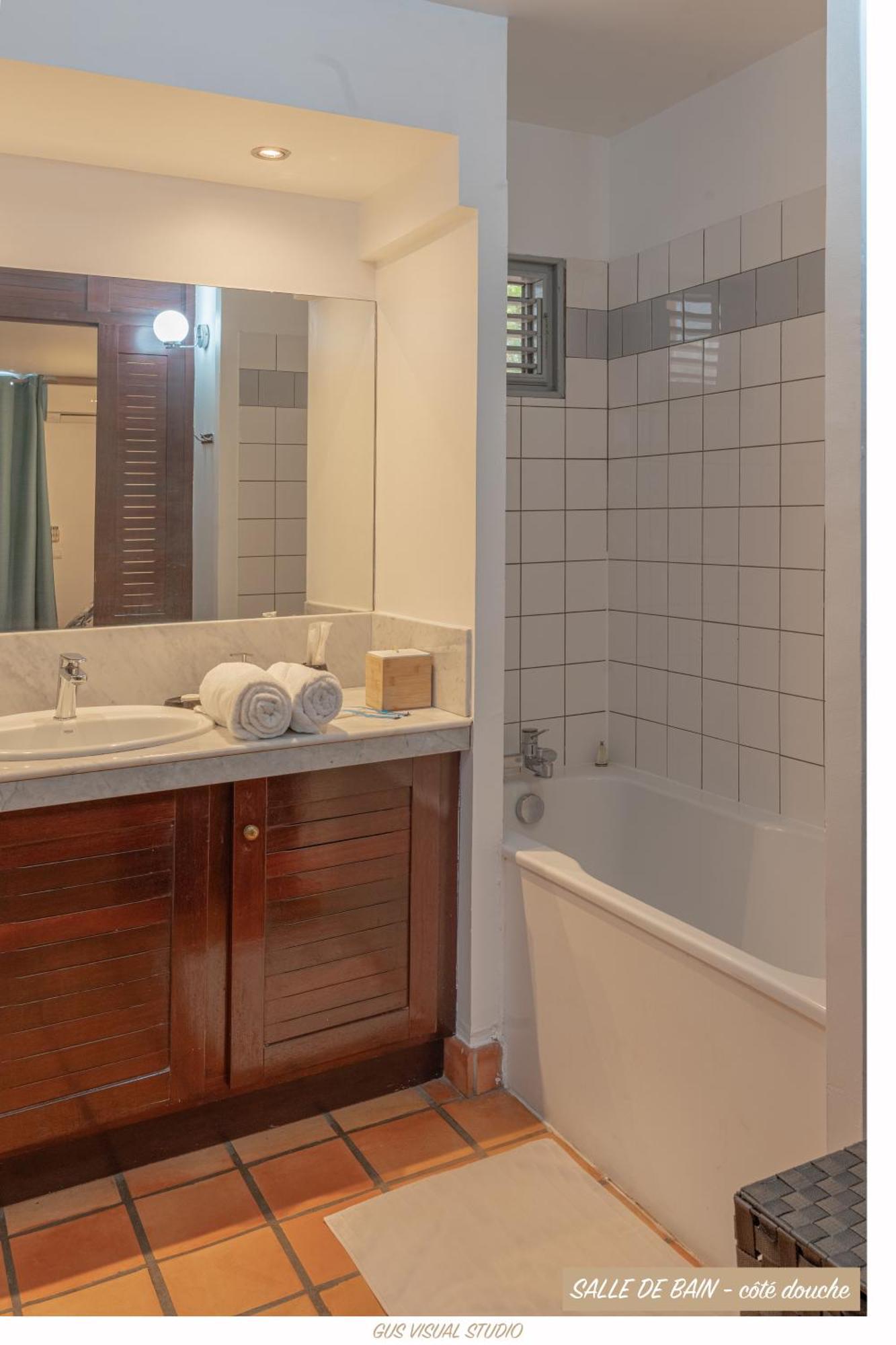 Appartement Location saisonnière Tartane 238 à Trinité  Extérieur photo
